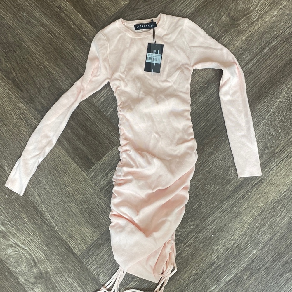 Baby pink sweater dress (tight)